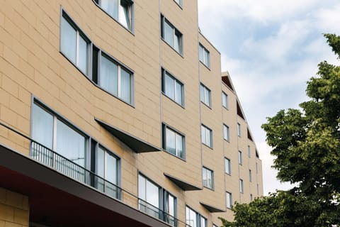 Property building, Facade/entrance