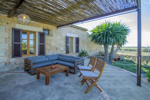 Finca Es Castellot Vell House in Llevant