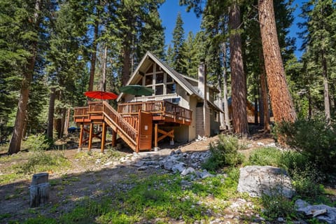 Honey Bear Cabin Maison in Tahoe Vista