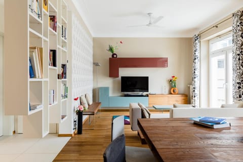 Communal lounge/ TV room, Living room