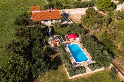 Olive tree holiday home near Trogir and Split House in Split-Dalmatia County