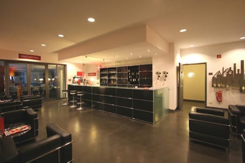 Lobby or reception, Lounge or bar