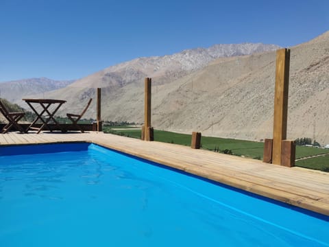 Mountain view, Swimming pool