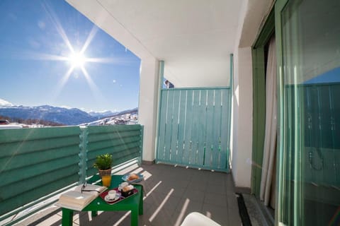 Teleo Vacanze - Villaggio Olimpico di Sestriere Condo in Sestriere