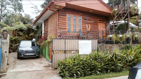 20/20 wood cabana Vacation rental in Nuwara Eliya