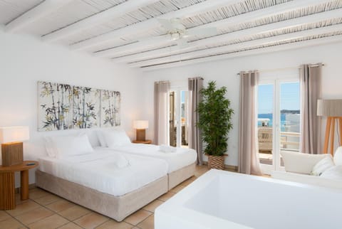 Bed, Photo of the whole room, Bedroom, Sea view