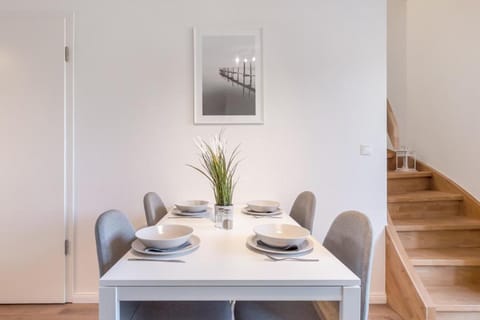 Coffee/tea facilities, Dining area