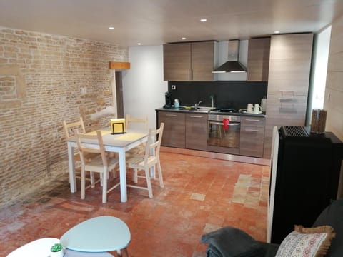 Dining area, Communal kitchen