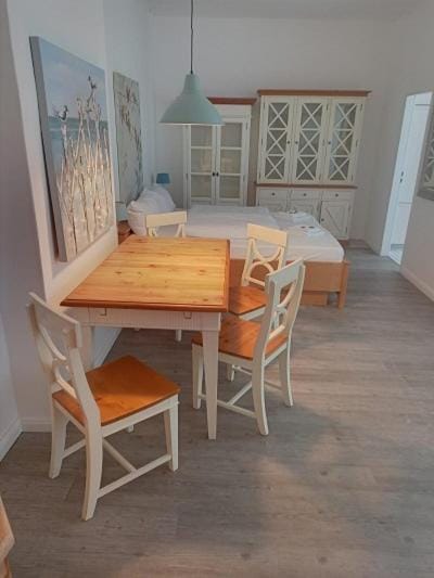 BoLA Ferienwohnung Hamburg Nr 21 EG für 2 Personen, Parkplatz Apartment in Hamburg