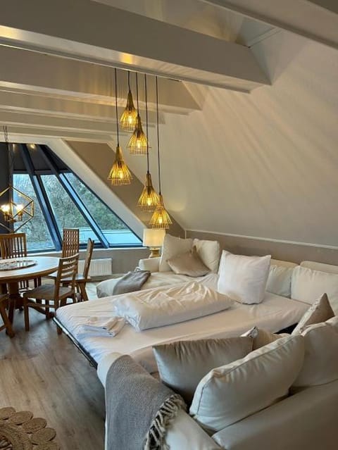 BoLA Ferienwohnung Hamburg 50b Familienfreundlich großzügig für 4 Personen, Parkplatz Apartment in Hamburg