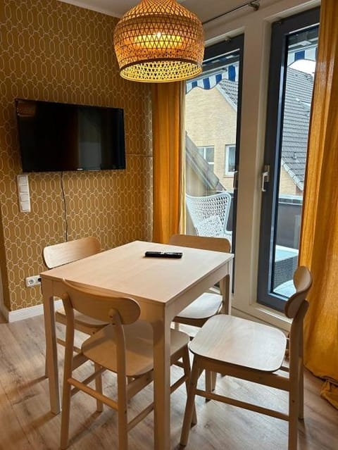 BoLA Ferienwohnung Hamburg 50a mit Balkon Familienfreundlich für 4 Personen, Parkplatz Apartment in Hamburg