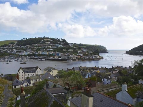 Balmoral House House in Dartmouth