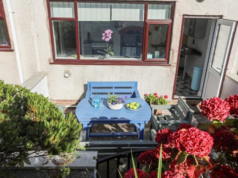 Casita House in Wales