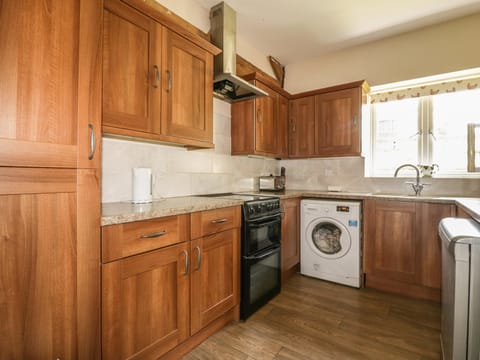 Garras Barn House in England