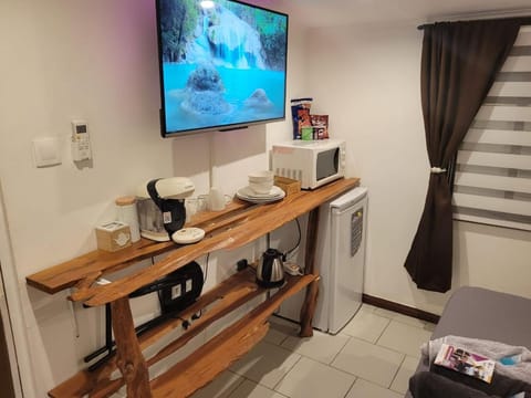 TV and multimedia, Coffee/tea facilities, minibar