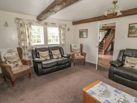 The Farmhouse House in Malvern Hills District