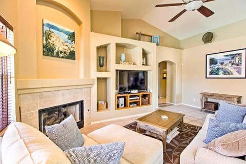 Tucson Home with Pool and Santa Catalina Mtn Views Casa in Casas Adobes