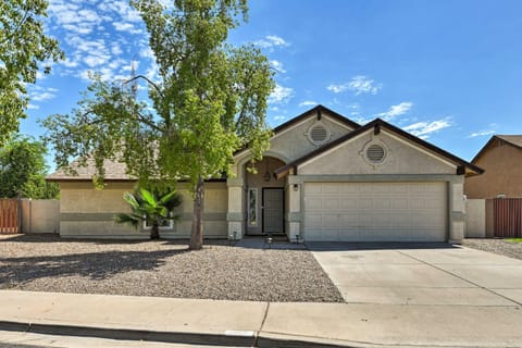 Updated Mesa Home with Spacious Backyard and Fire Pit! House in Mesa