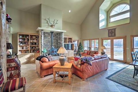 Kalispell Riverfront Home by Glacier National Park House in Idaho