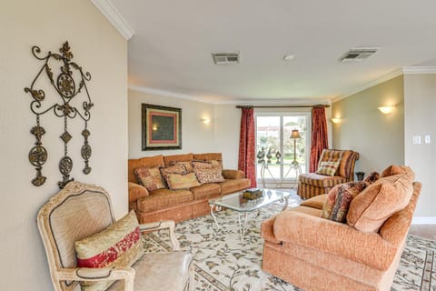 Lakefront Houston House - 1 Mi to Space Center! House in Nassau Bay