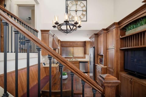 Apollo Heights House in West Linn