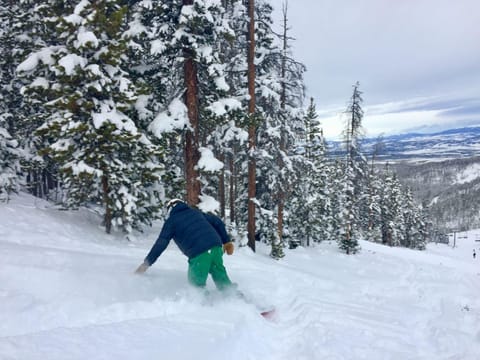 Winter, Skiing