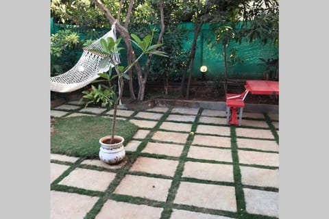 Aerostel Lonavala - Private and Cozy 2BHK Bungalow for 5 People House in Lonavla
