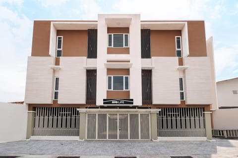 Property building, Facade/entrance