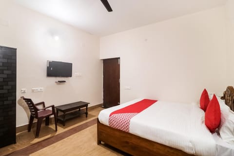 OYO Flagship 64921 Purple Villa Hotel in Bhubaneswar