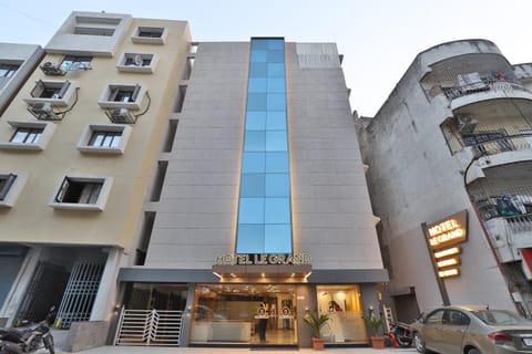 HOTEL LE GRAND Hotel in Gujarat