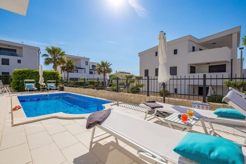 Patio, Pool view, Swimming pool, sunbed