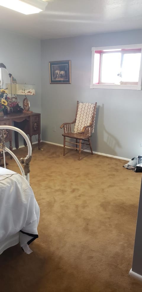 Awesome Location, quiet area Bed and Breakfast in Ogden