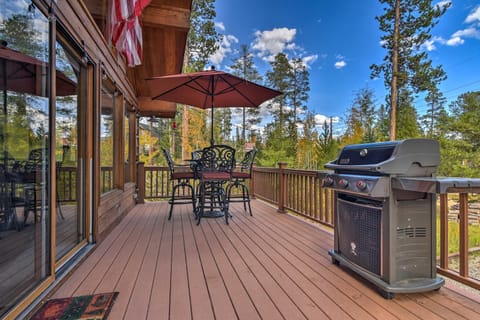 Woodsy Grand Lake Cabin with Views and Spacious Deck! Maison in Rocky Mountain National Park
