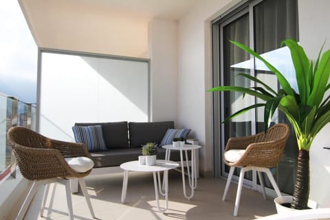 Balcony/Terrace, Living room