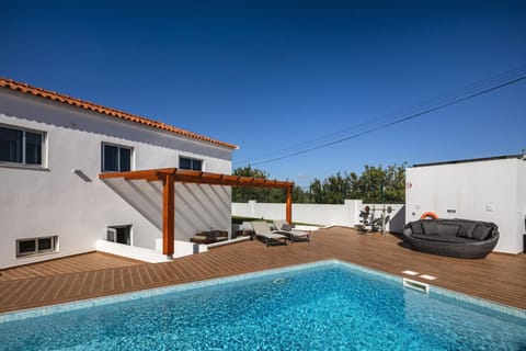 Magnificent Ferragudo Villa - Casa Pintadinho Beach - 3 Bedrooms - Stunning Sea Views - Private Pool Villa in Ferragudo