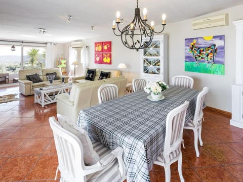 Beautiful Loule Villa - Villa Quinta Tropical - Private Pool - Air conditioning - WIFI Villa in Loulé