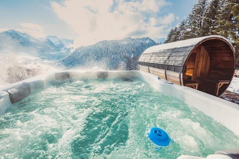 Chalet Familial Spacieux Le Spencer Grand Luxe Châtel Chalet in Châtel