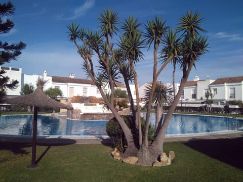 Alojamiento con piscina para grandes grupos House in Chiclana de la Frontera