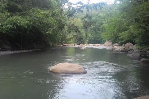 Casita campestre independiente hasta 4 personas Chalet in Cundinamarca, Colombia