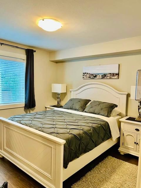 A Cozy Family get away suite in South Nanaimo House in Nanaimo