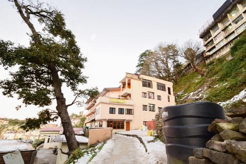 OYO Flagship Hotel Unique Hotel in Shimla