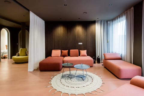 K52 luxury 4BDRM 4BTHRM apartment Condominio in Budapest