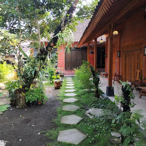Dapur ethnic guesthouse Bed and Breakfast in Special Region of Yogyakarta