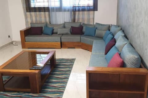 Quatre appartements en location a Saly-Senegal Condominio in Saly