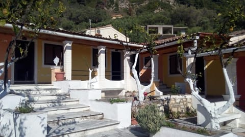 Akis Apartments Kontogialos-Pelekas Condominio in Peloponnese, Western Greece and the Ionian