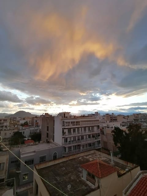 Neighbourhood, Balcony/Terrace, City view