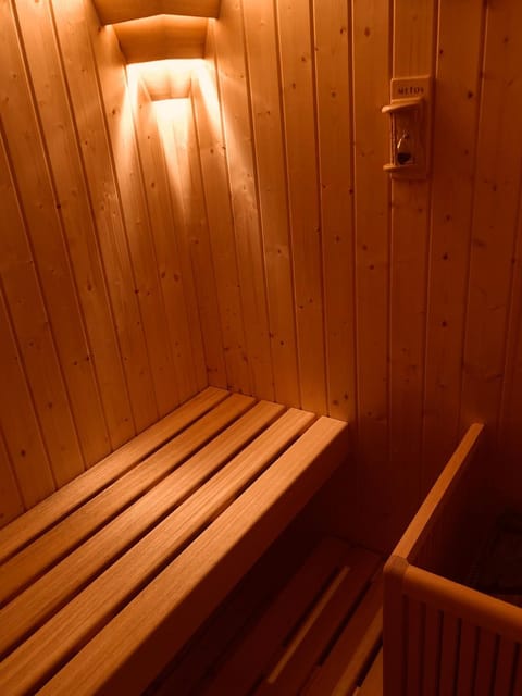 Sauna, Sauna, Spa and wellness centre/facilities