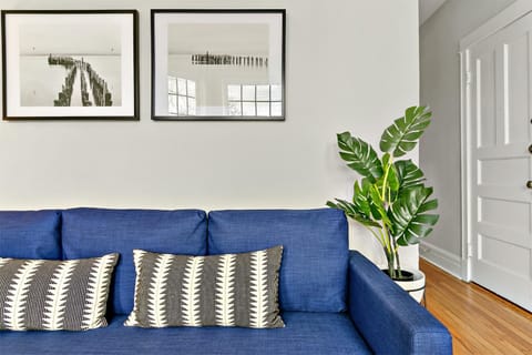 Cool 2BR Apartment close to Fun City - Grace 2 Apartment in Wrigleyville