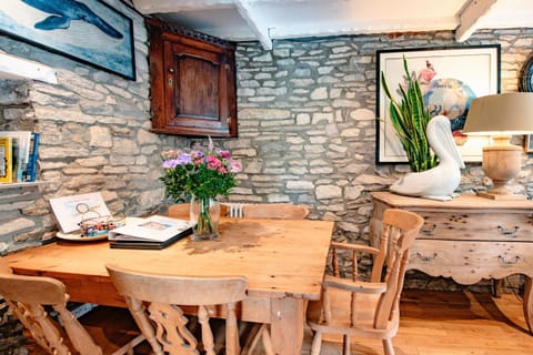 Cosy Little Hyde Cottage, Swanage House in Swanage