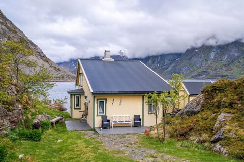 Sea-view house in Sund House in Lofoten